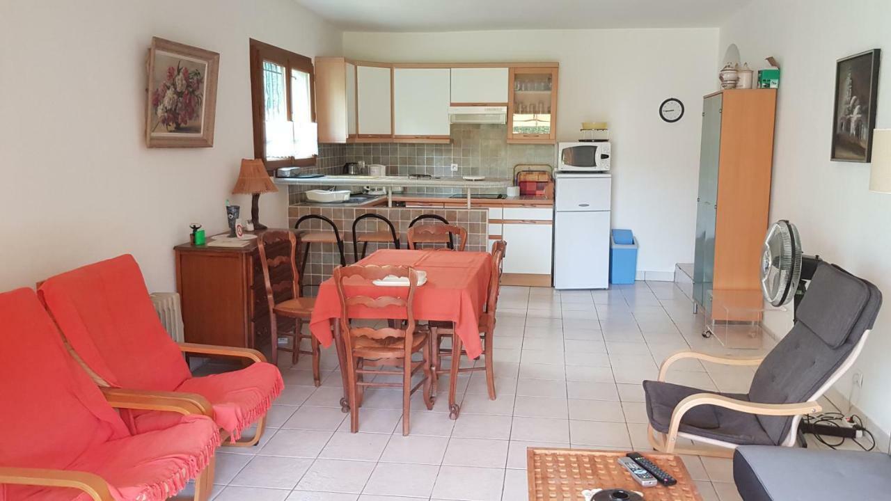 Saint Raphael - Appartement Dans Villa Au Calme A Valescure Y- Prix Inchanges Kültér fotó